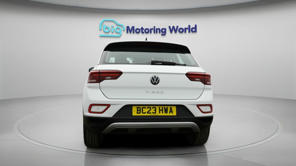 Volkswagen T-Roc Life White #6