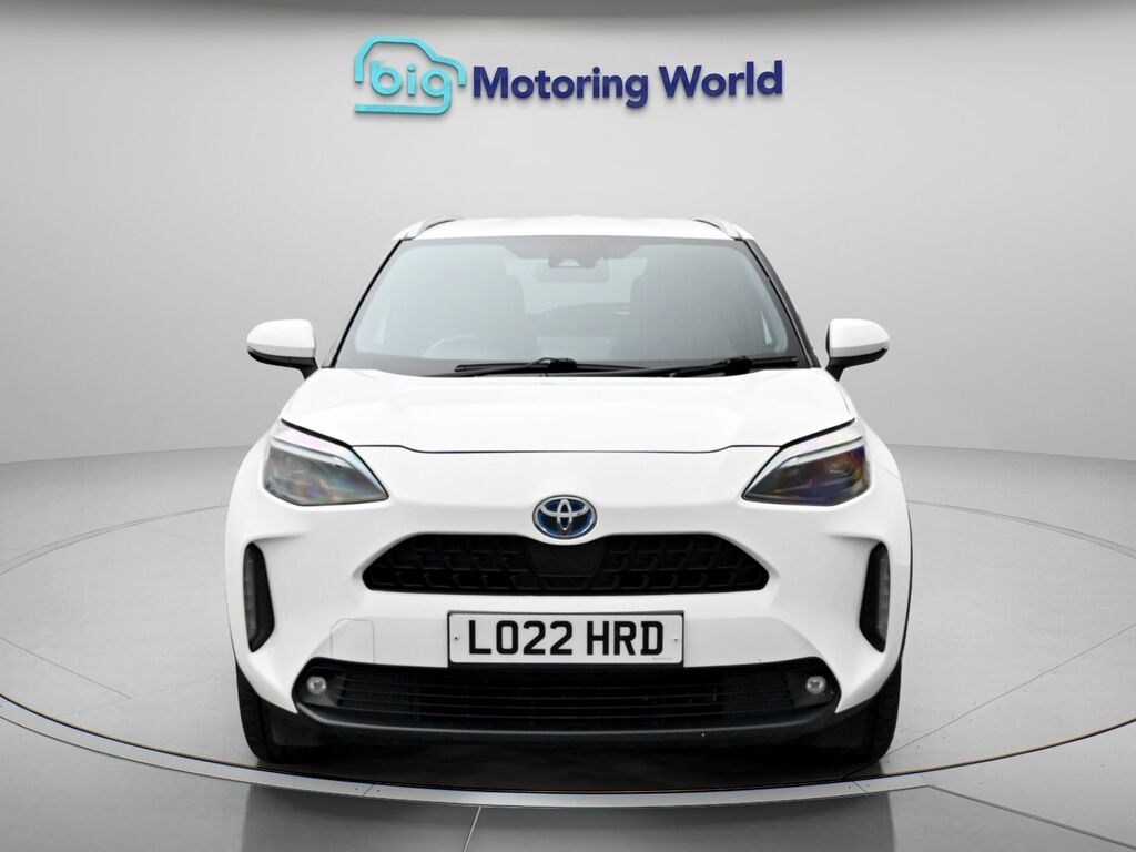 Toyota Yaris Cross Design White #2