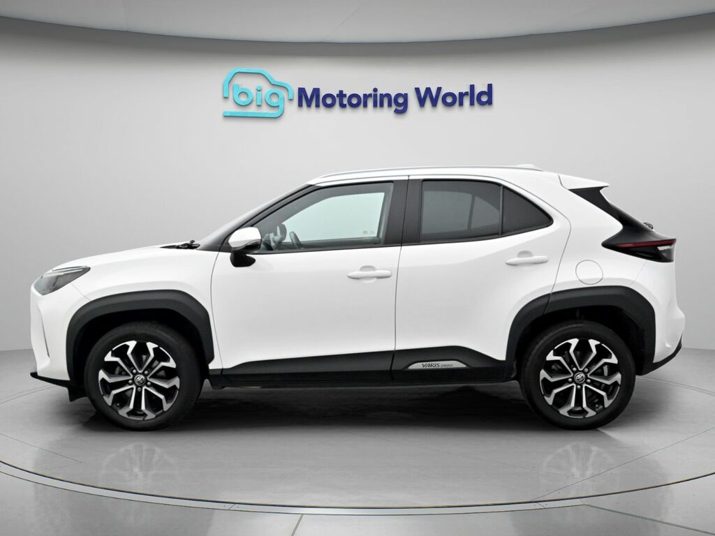 Toyota Yaris Cross Design White #4