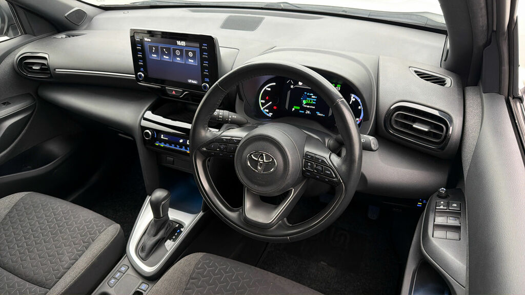 Toyota Yaris Cross 1.5 Vvt-h Gr Sport Suv Hybrid E-cvt Eur Grey #9