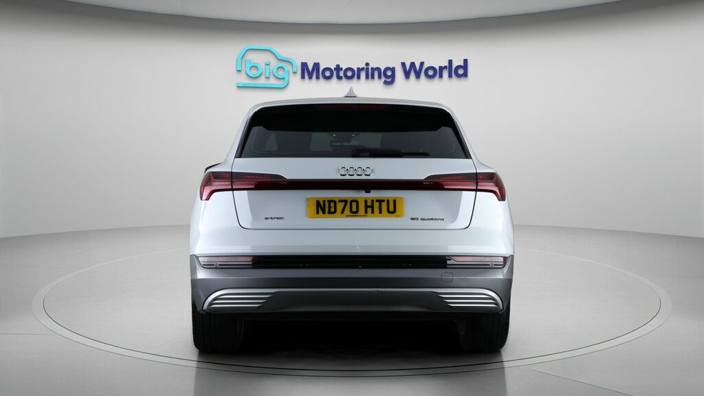 Audi E-tron Technik ND70HTU White #6
