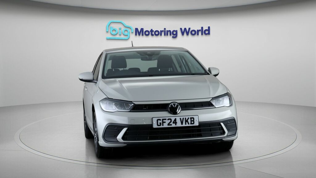 Volkswagen Polo 1.0 Tsi 115Ps R-line Dsg 17 Bergamo Alloys Silver #2