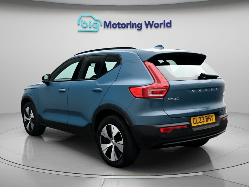 Volvo XC40 Plus Blue #5