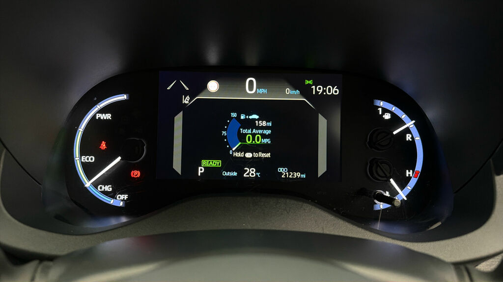 Toyota Yaris Cross 1.5 Hybrid Gr Sport Cvt Estate Black #24