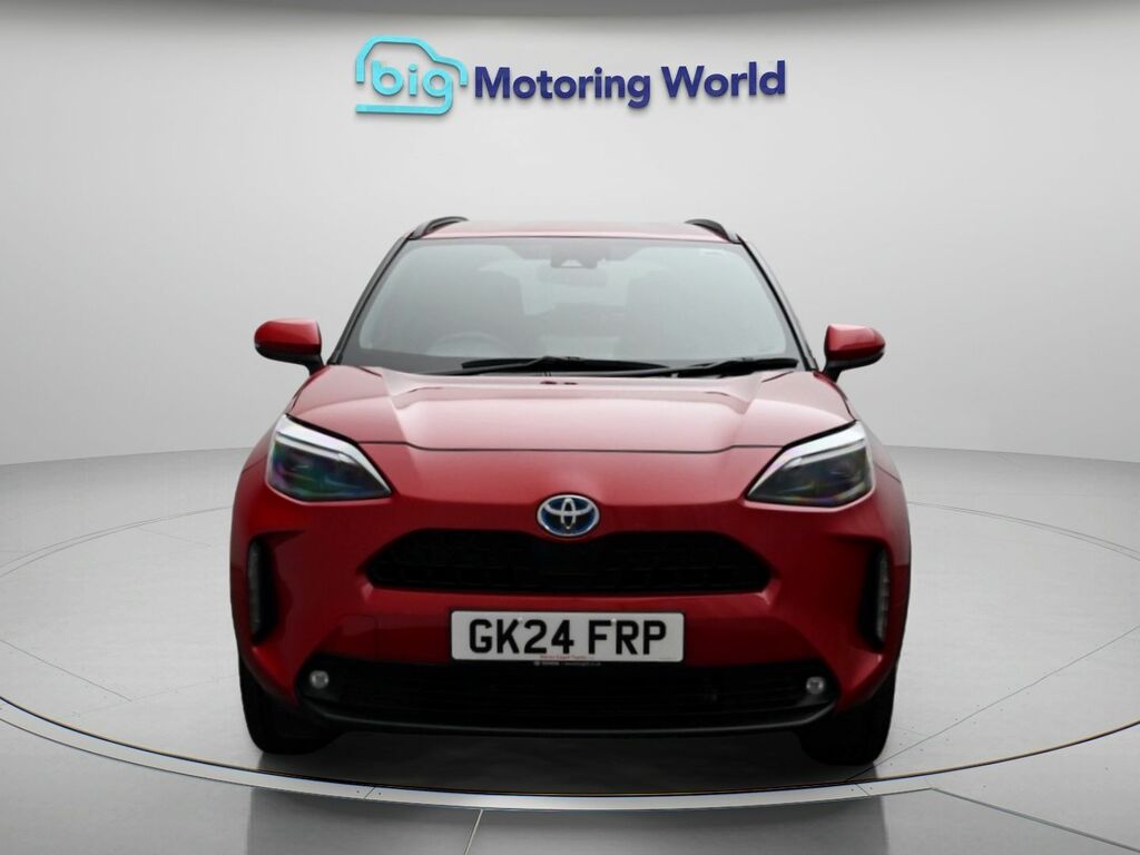 Toyota Yaris Cross Design Red #2