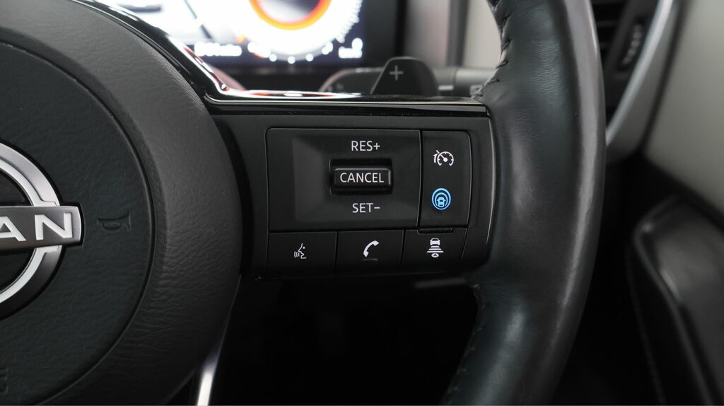 Nissan Qashqai Qashqai N-connecta Dig-t Mhev Cvt Black #20
