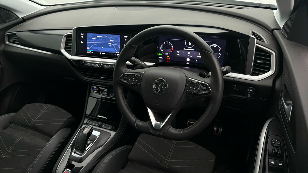 Vauxhall Grandland Ultimate White