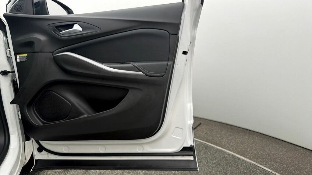 Vauxhall Grandland Ultimate White #6