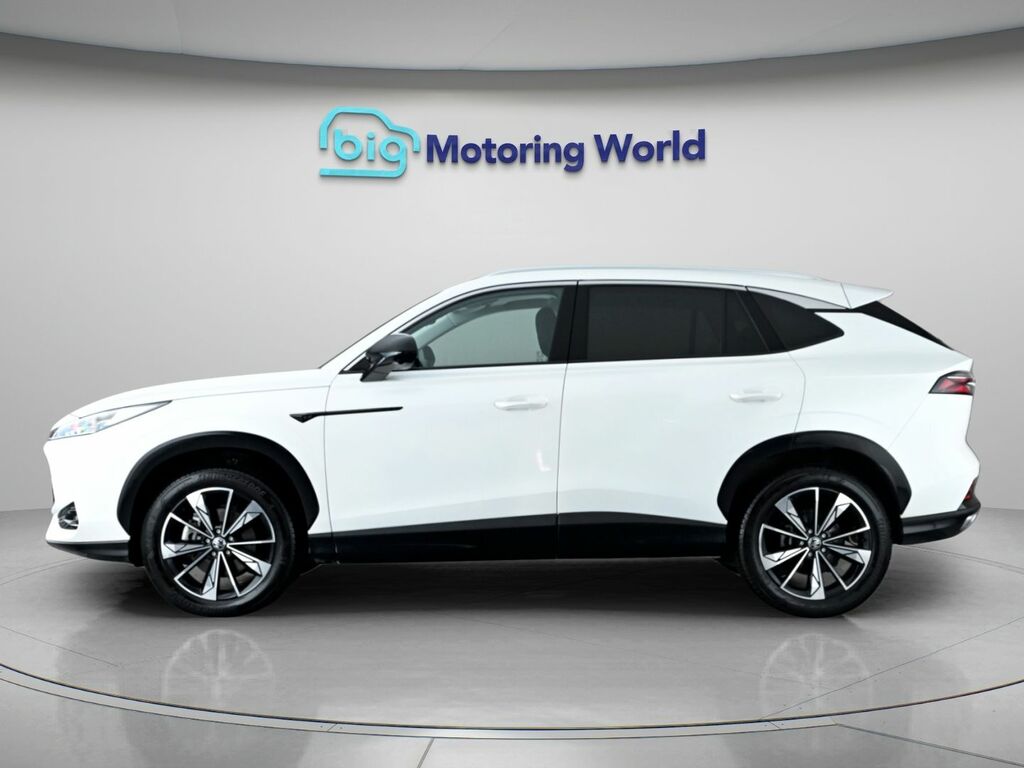 MG HS Se White #4