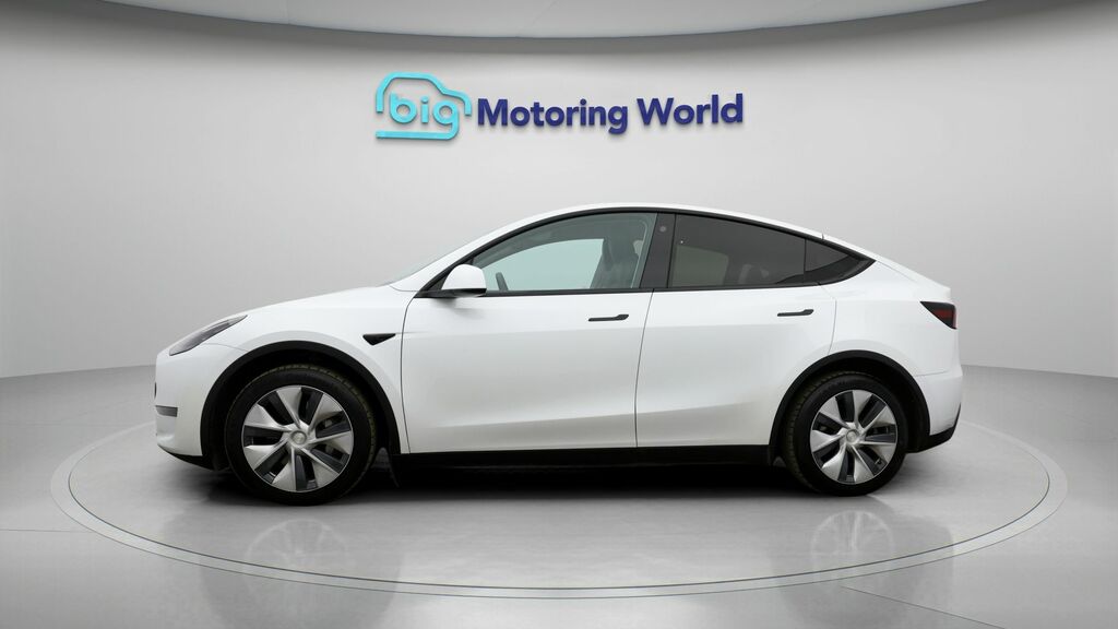 Tesla Model Y Long Range BC23MRU White #4
