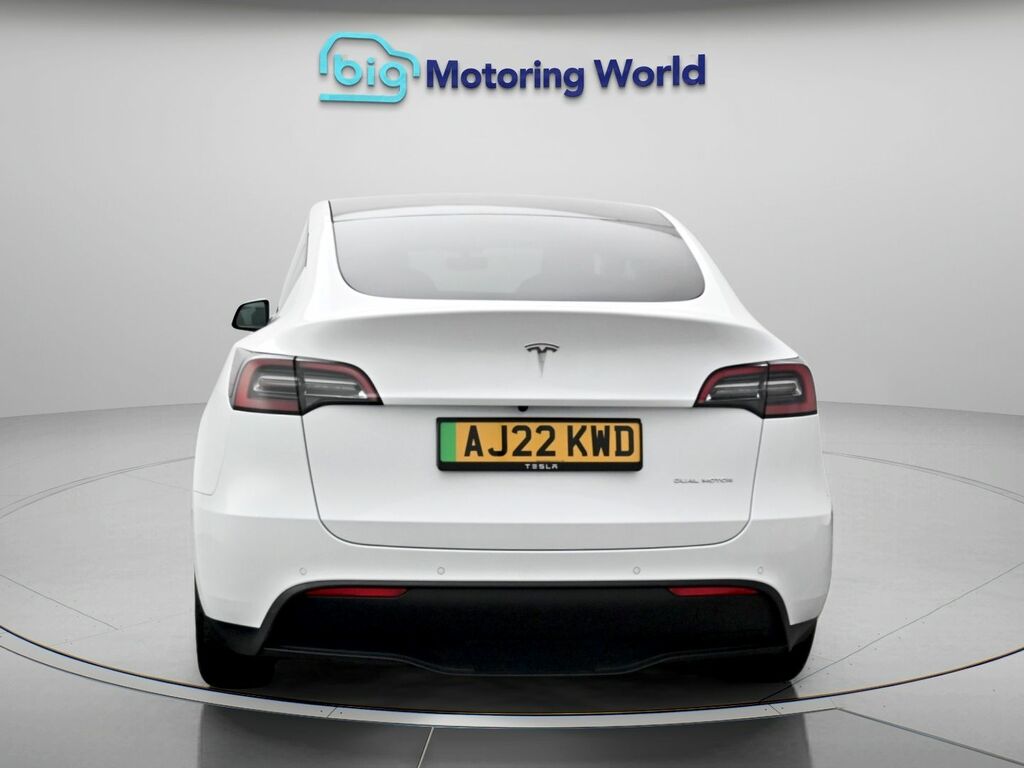 Tesla Model Y Long Range AJ22KWD White #6