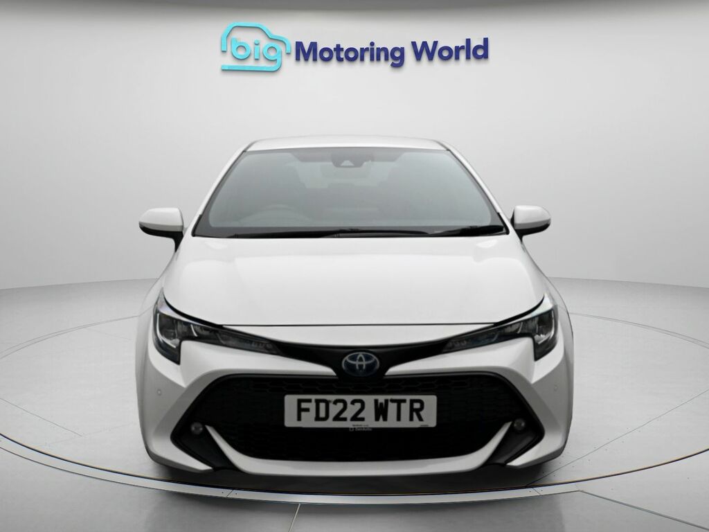 Toyota Corolla Design FD22WTR White #2