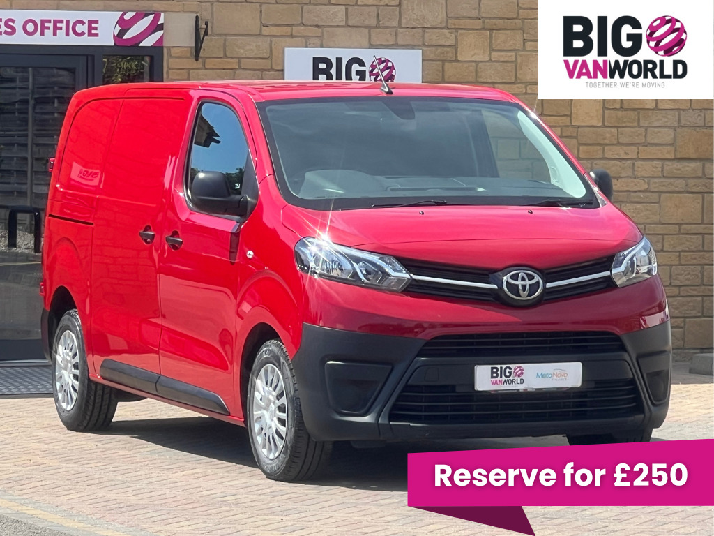Toyota PROACE 2.0D 140 Icon Medium Low Roof 23134 Red