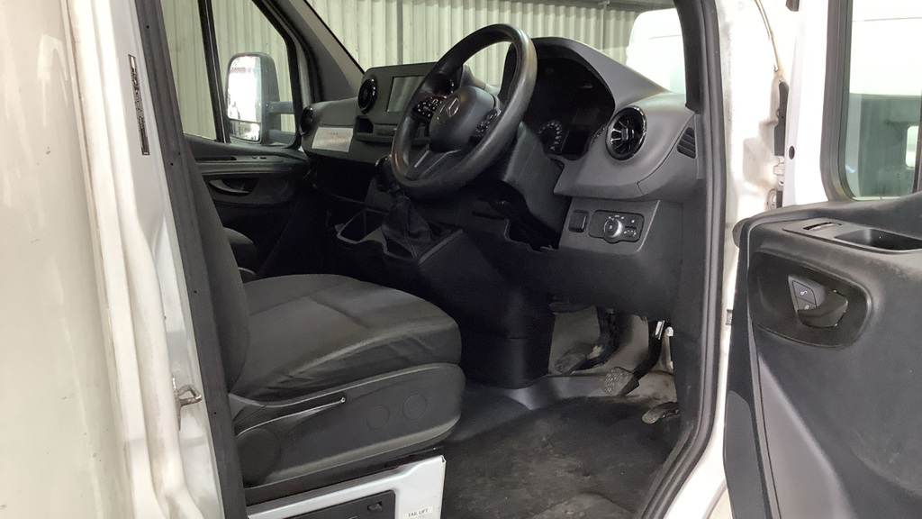Mercedes-Benz Sprinter 315 Cdi 150 L3 Progressive Lwb Luton With Tail Lif White #6