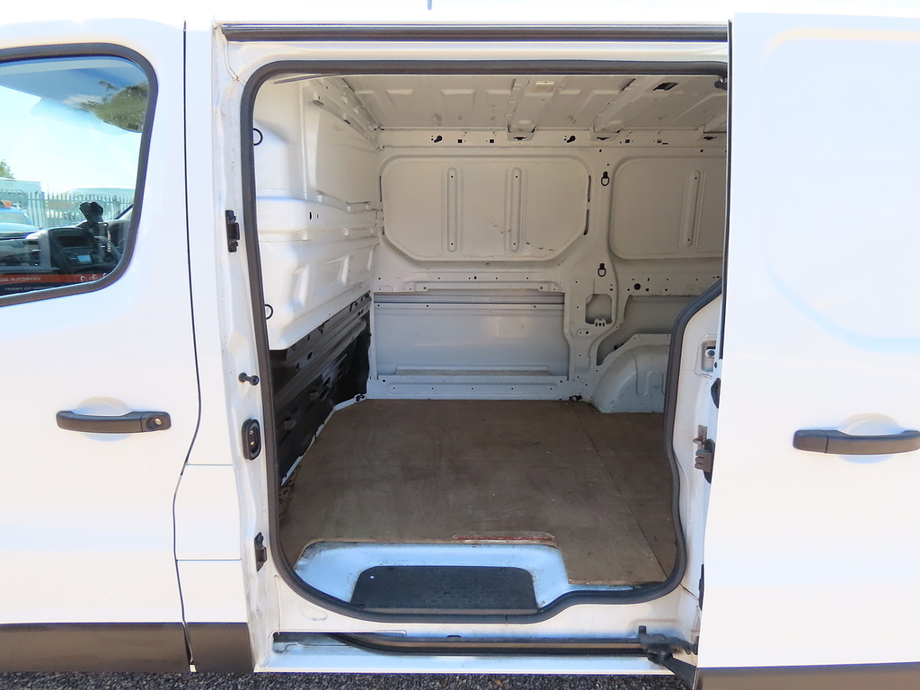 Nissan NV300 1.6 Dci 125Ps H1 Acenta Platform Cab Grey #10