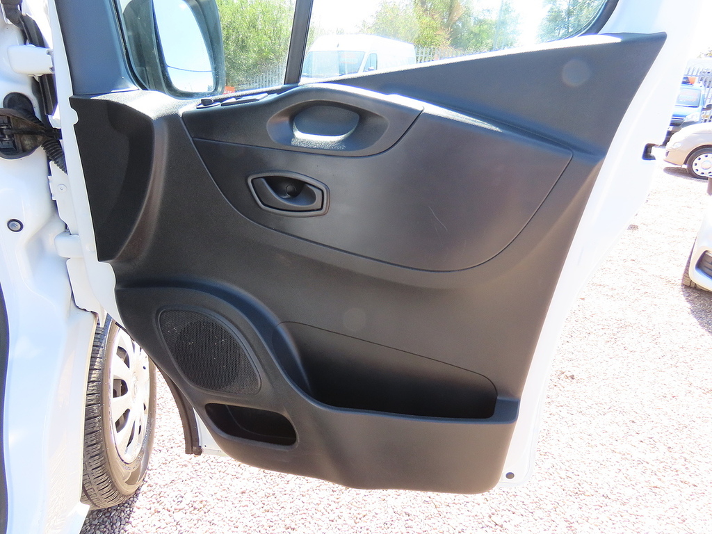 Nissan NV300 1.6 Dci 125Ps H1 Acenta Platform Cab Grey #12
