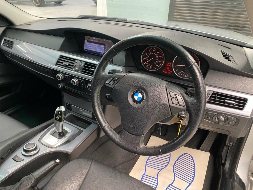 BMW 5 Series 3.0 525D Se Touring Steptronic Euro 4 Silver #3