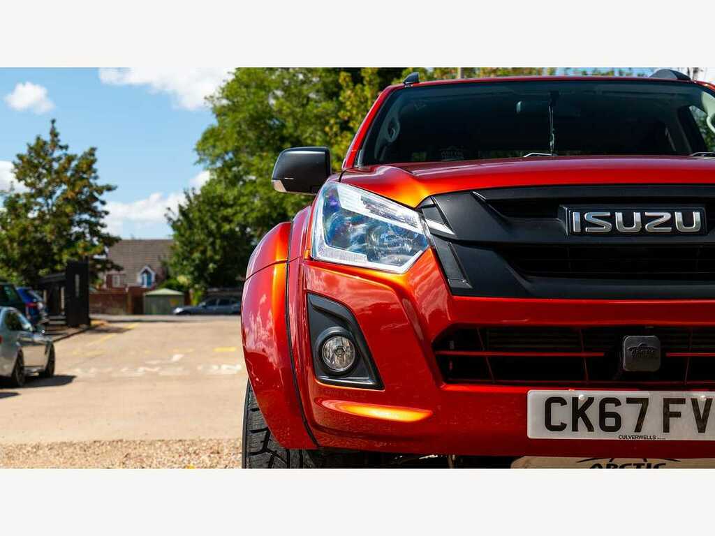 Isuzu D-Max Arctic Trucks Red #4