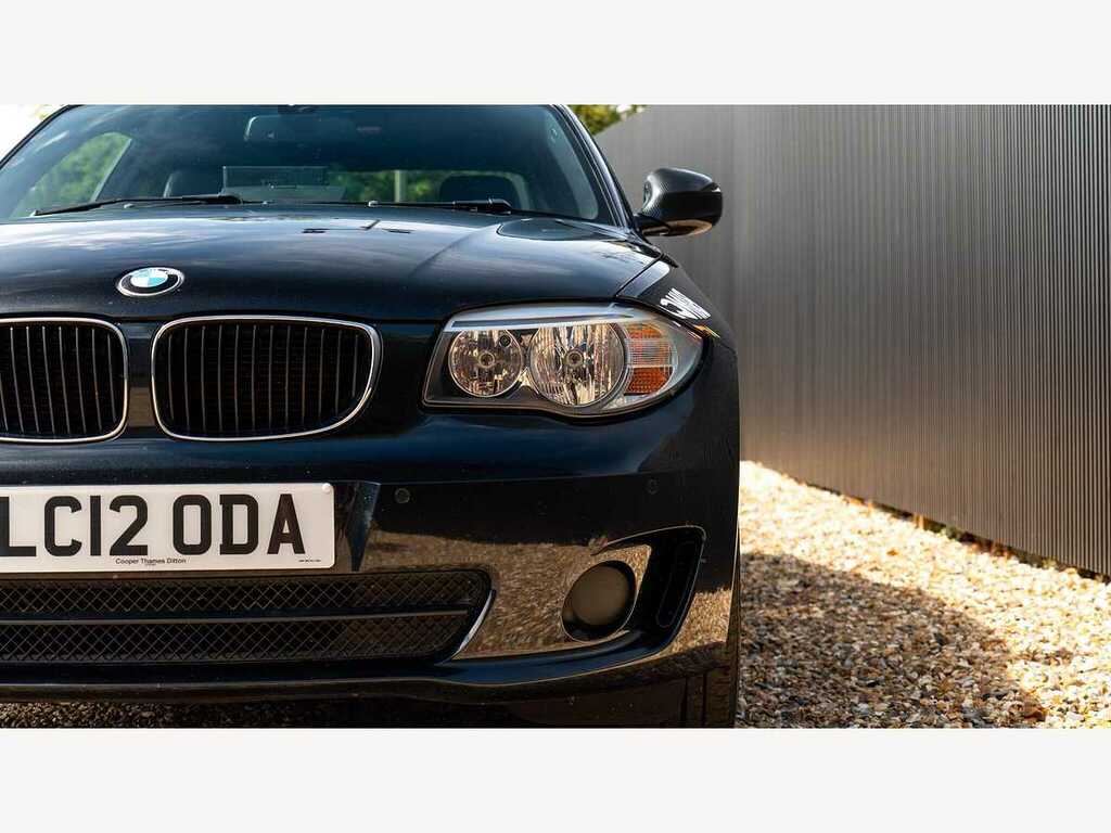 BMW 1 Series Exclusive Edition Black #4