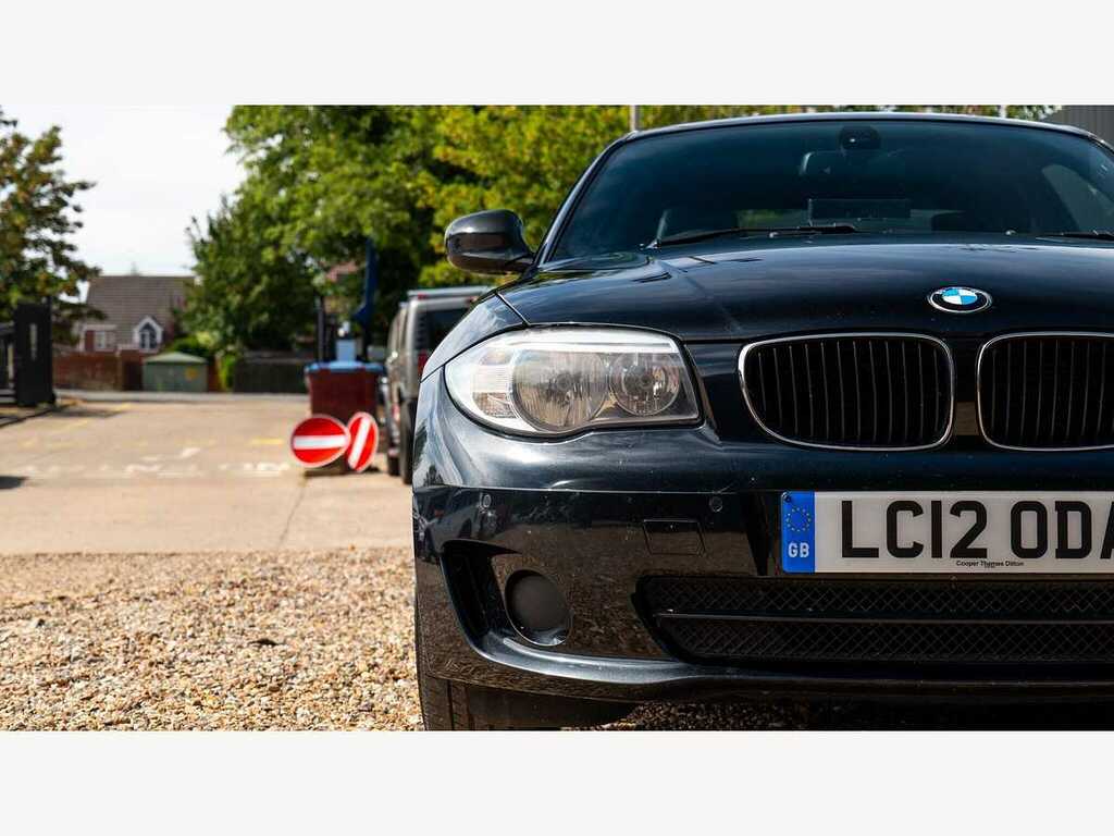 BMW 1 Series Exclusive Edition Black #3
