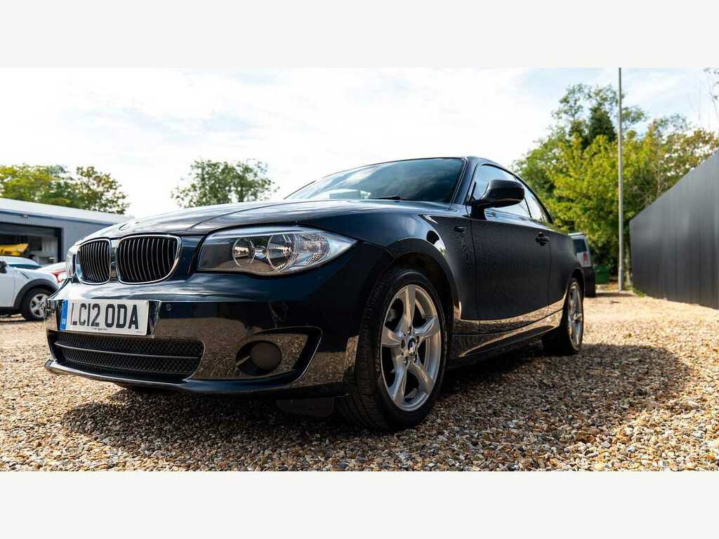 BMW 1 Series Exclusive Edition Black #6