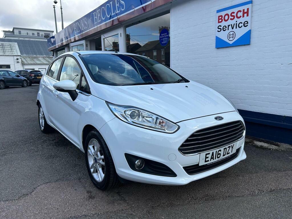 Ford Fiesta 1.25 Zetec Euro 6 EA16DZY White #6