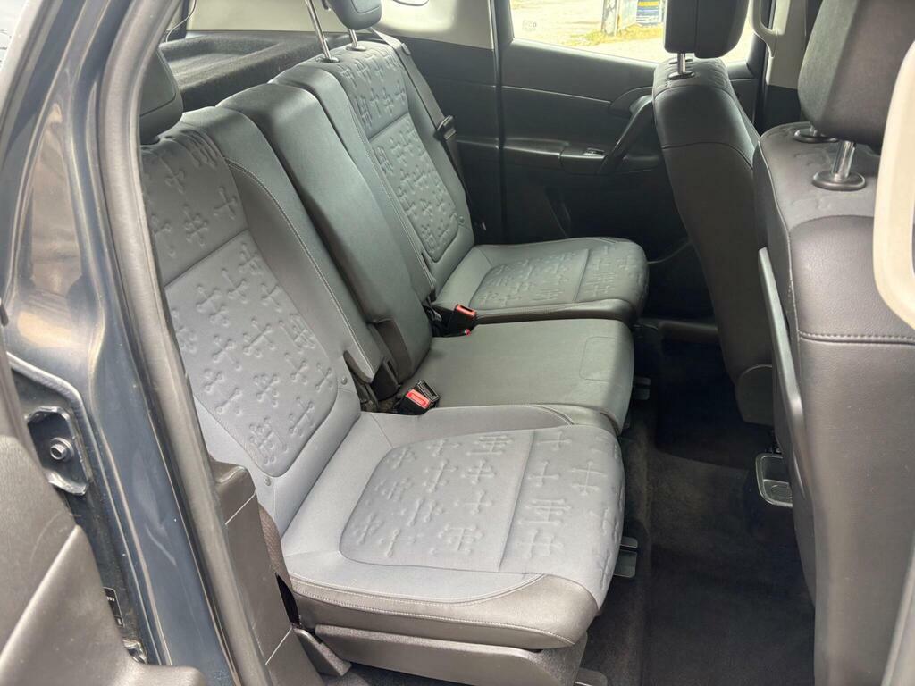 Vauxhall Meriva 1.4I Life Mpv Red #7