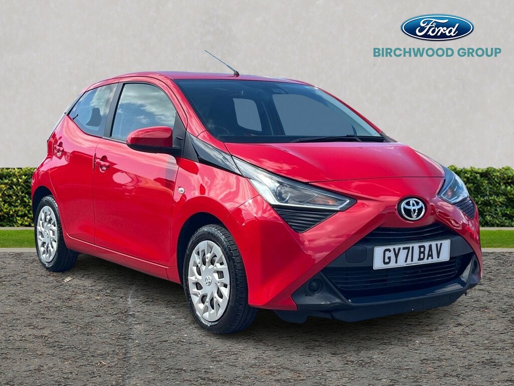 Toyota Aygo 1.0 Vvt-i X-play Tss Red