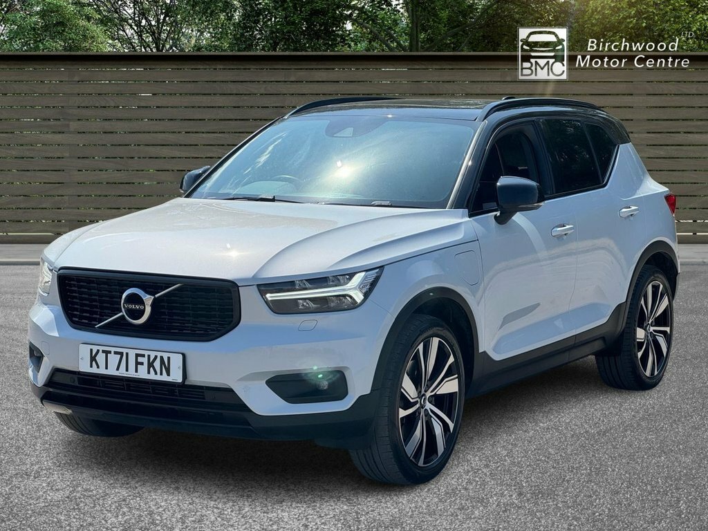 Volvo XC40 1.5L R-design Pro KT71FKN Silver #3