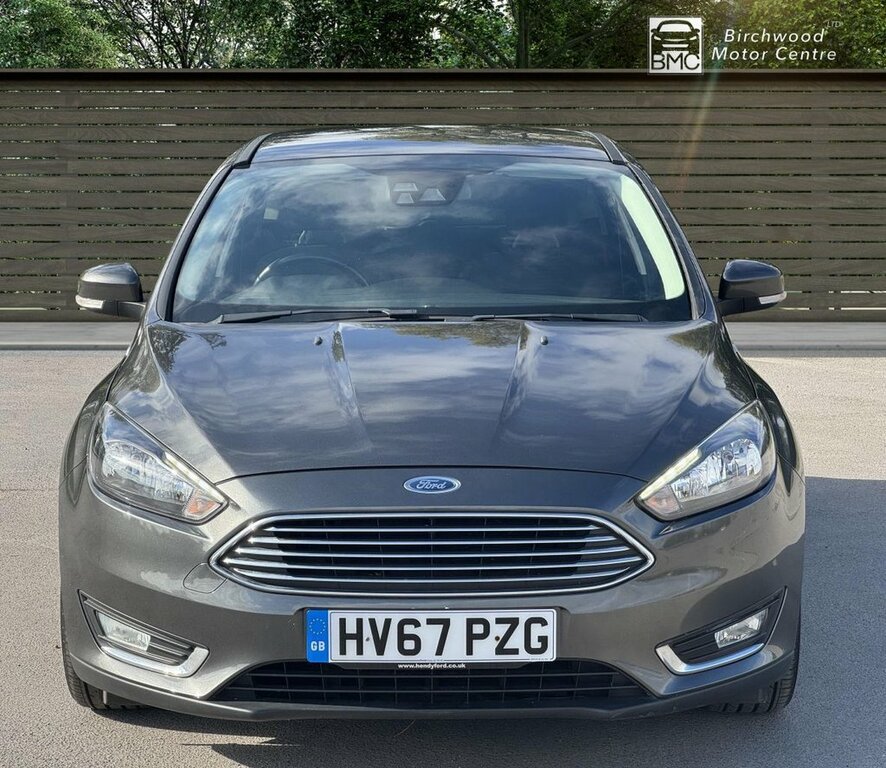 Ford Focus Hatchback HV67PZG Grey #2