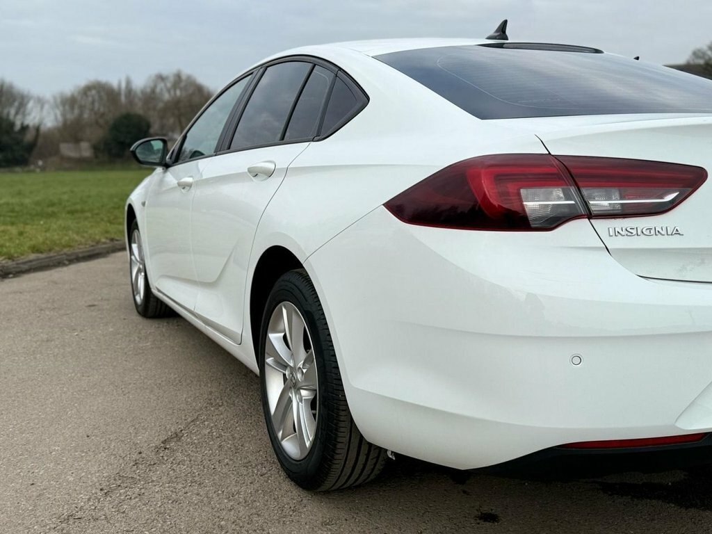 Vauxhall Insignia Grand Sport Sri Nav Black #27