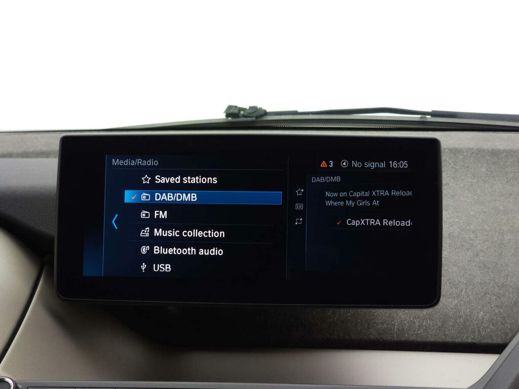 BMW i3 125Kw 42Kwh Suite Interior World Blue #24