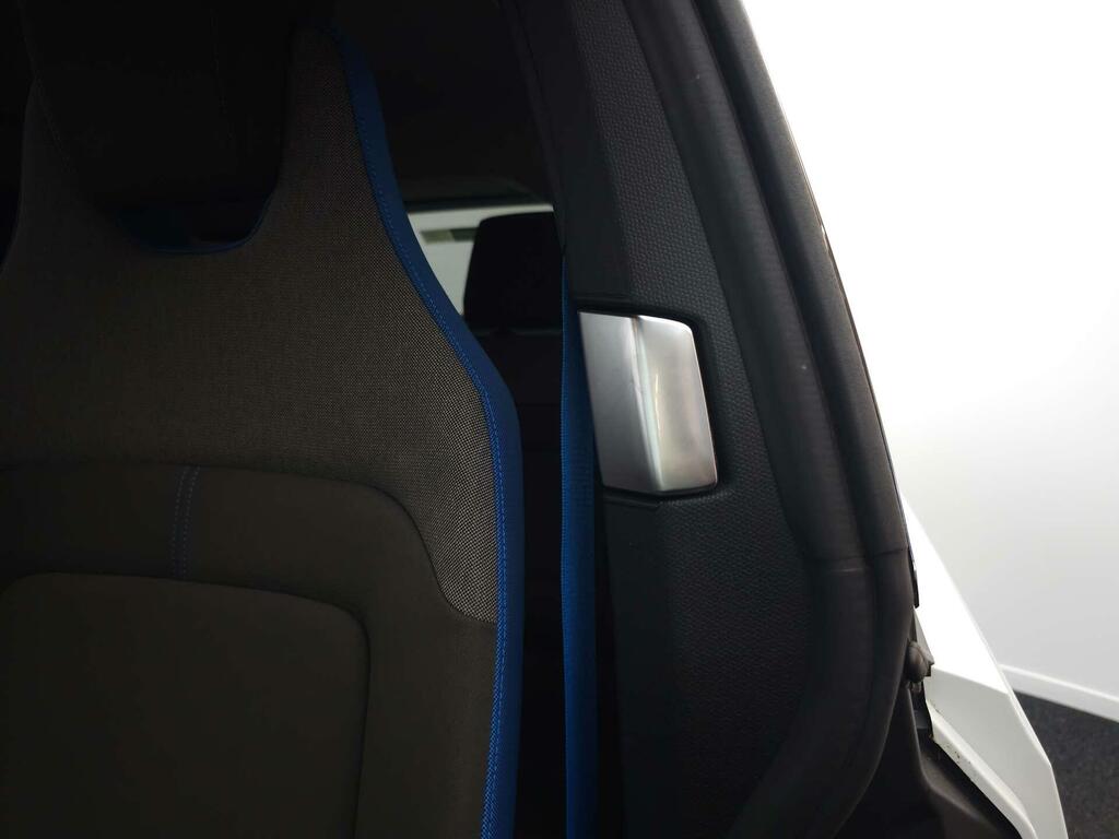 BMW i3 125Kw 42Kwh Suite Interior World Blue #30