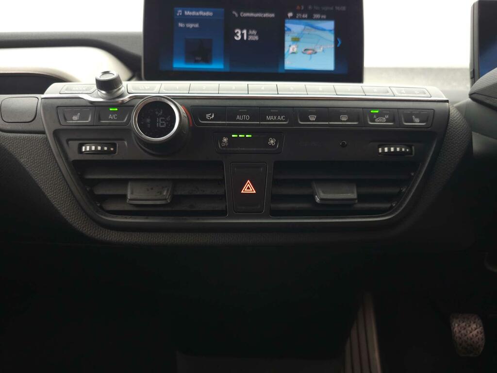 BMW i3 125Kw 42Kwh Suite Interior World Blue #22