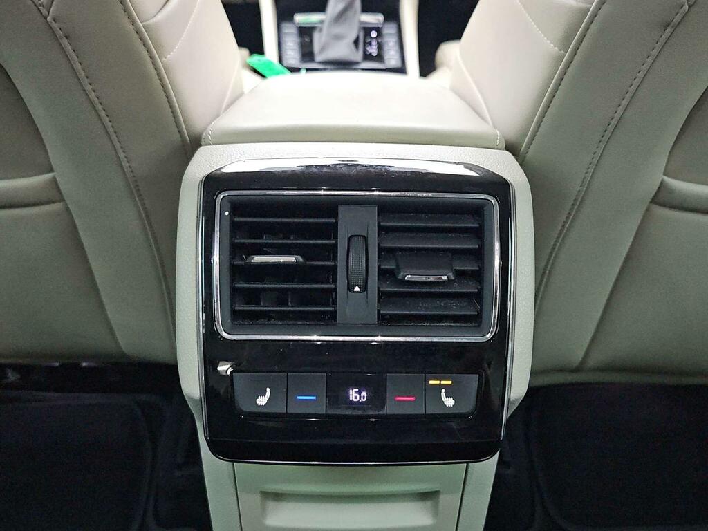Skoda Superb 1.4 S Tsi 5D-2 Owner Car-bluetooth-alloy Wheels-ai White #31