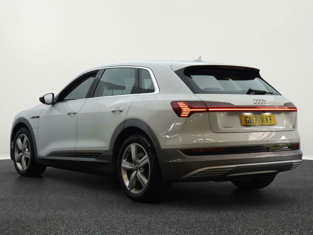Audi E-tron Technik White #2