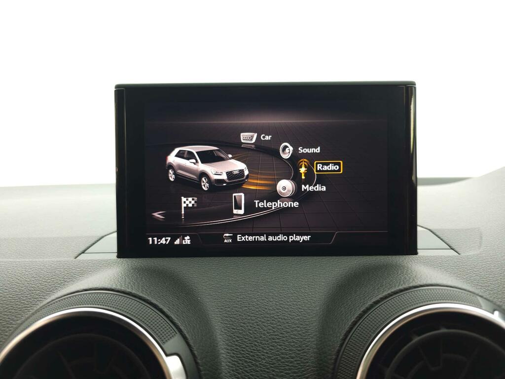 Audi Q2 S Line White #4
