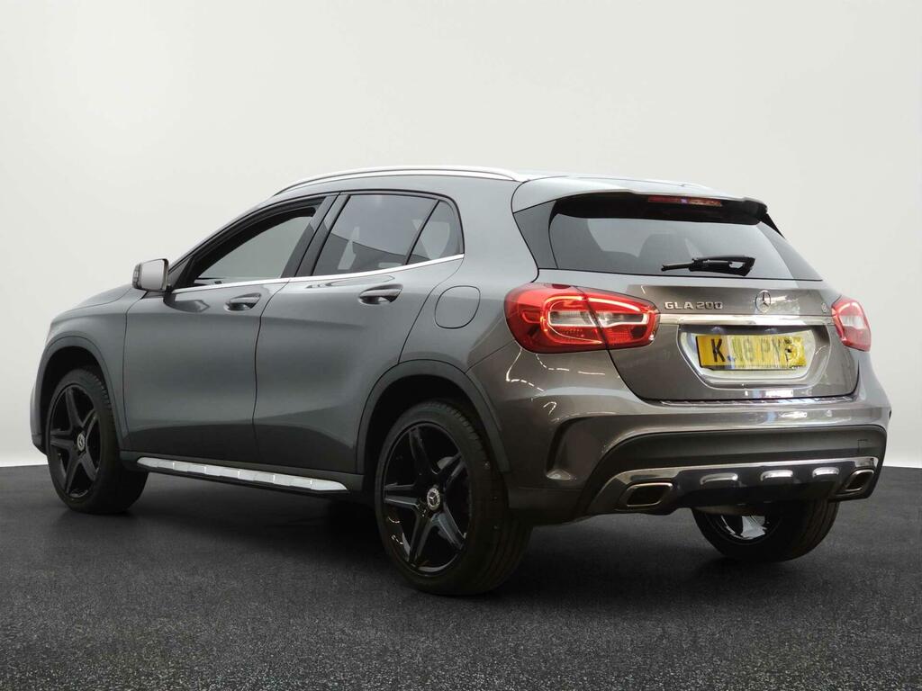 Mercedes-Benz GLA Class Amg Line Grey #2