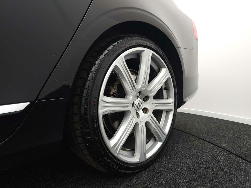 Volvo V90 Estate 2.0 D4 Momentum Euro 6 Ss 2016 Black #24