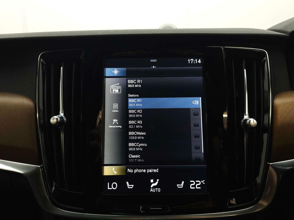 Volvo V90 Estate 2.0 D4 Momentum Euro 6 Ss 2016 Black #9