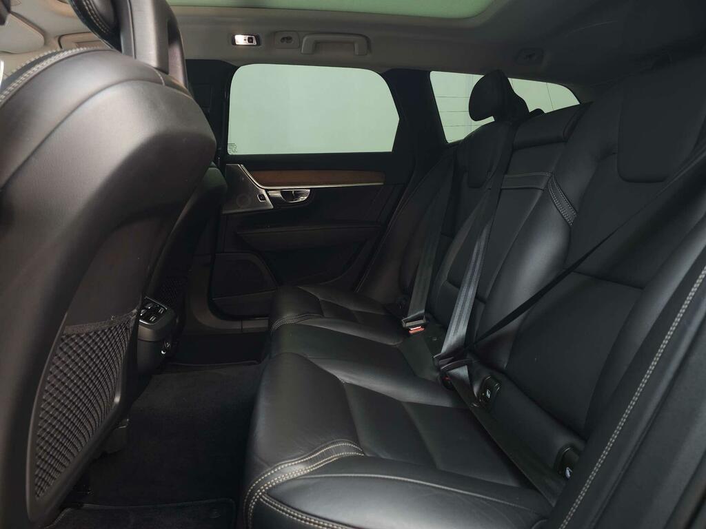 Volvo V90 Estate 2.0 D4 Momentum Euro 6 Ss 2016 Black #15