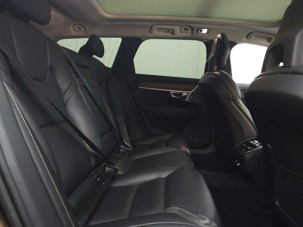 Volvo V90 Estate 2.0 D4 Momentum Euro 6 Ss 2016 Black #12