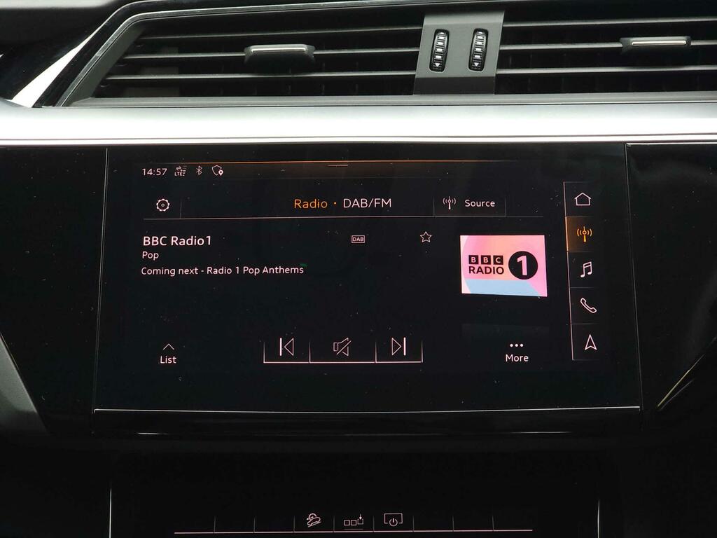 Audi E-tron 55 Launch Edition Quattro 95Kwh MH19JUW Grey #6
