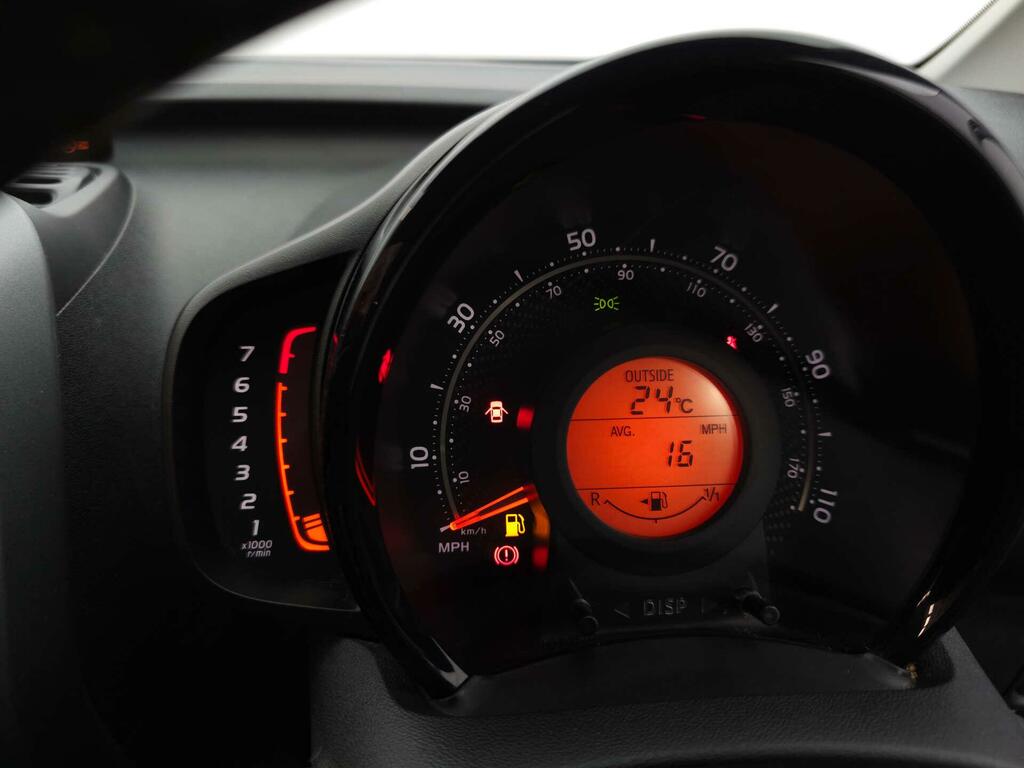 Toyota Aygo X X-play Tss Vvt-i Grey #24