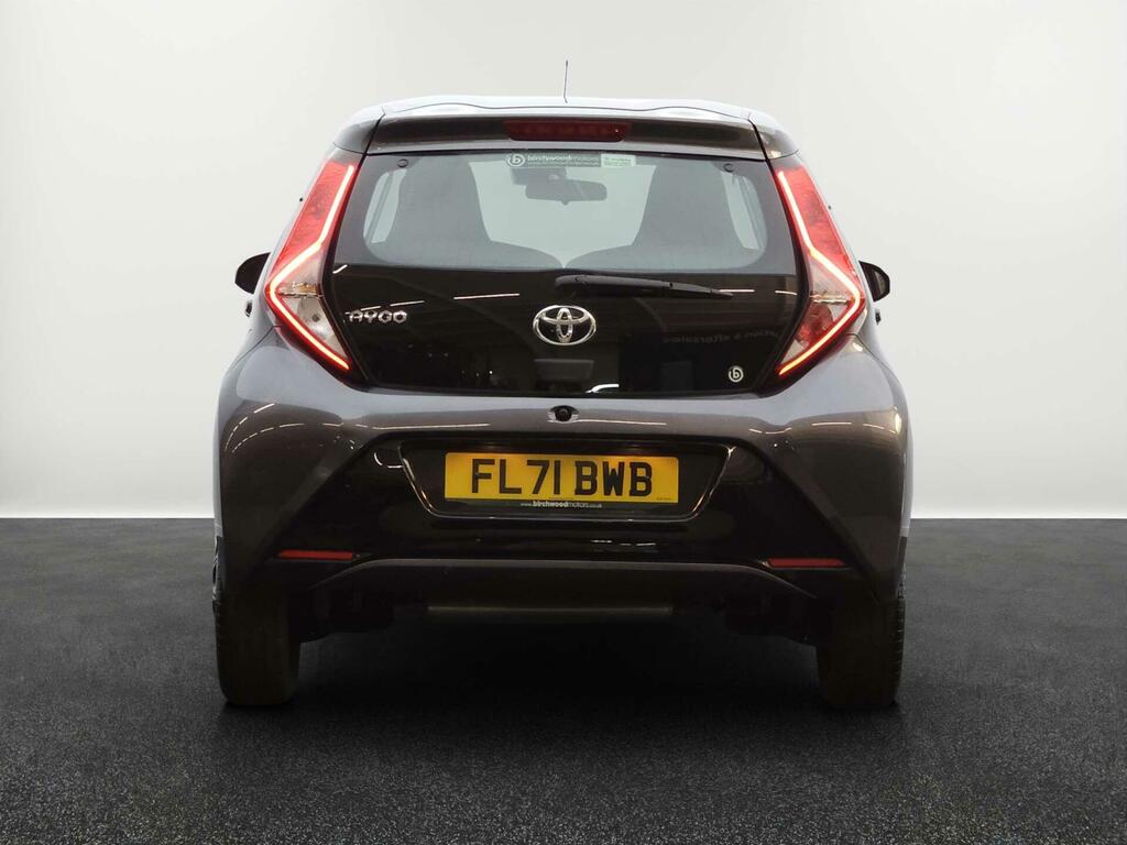 Toyota Aygo X X-play Grey #4