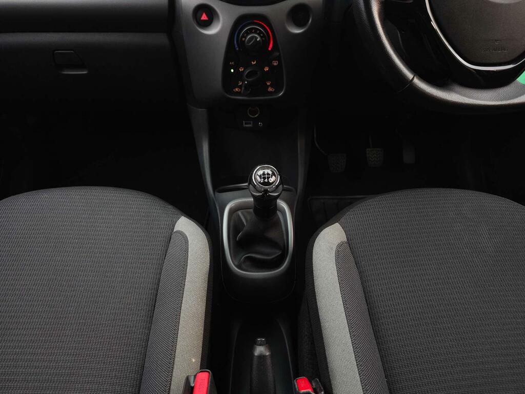 Toyota Aygo X X-play Tss Vvt-i Grey #15