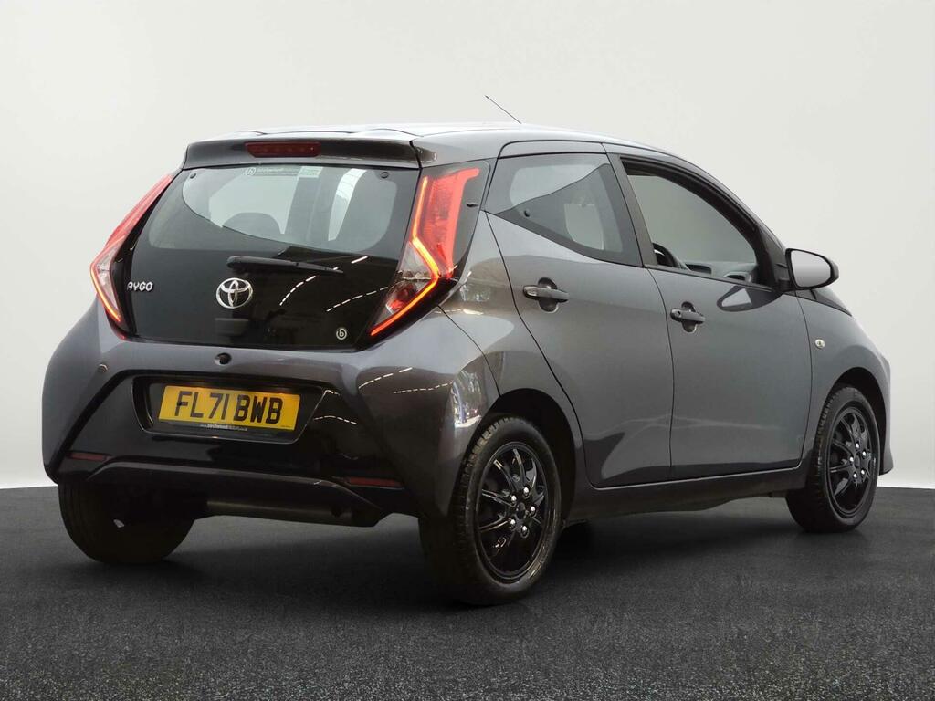 Toyota Aygo X X-play Grey #6