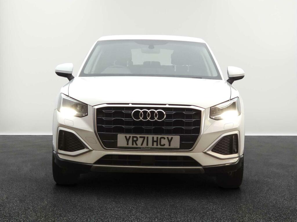 Audi Q2 Sport White #3