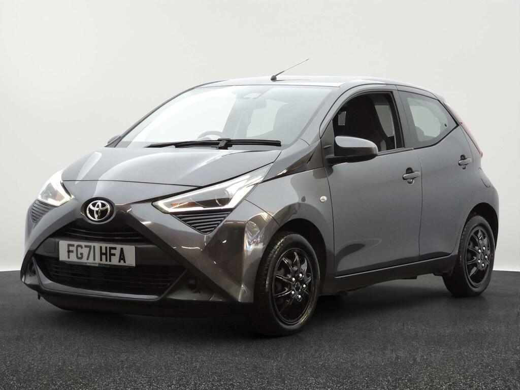 Toyota Aygo X X-play Grey #5