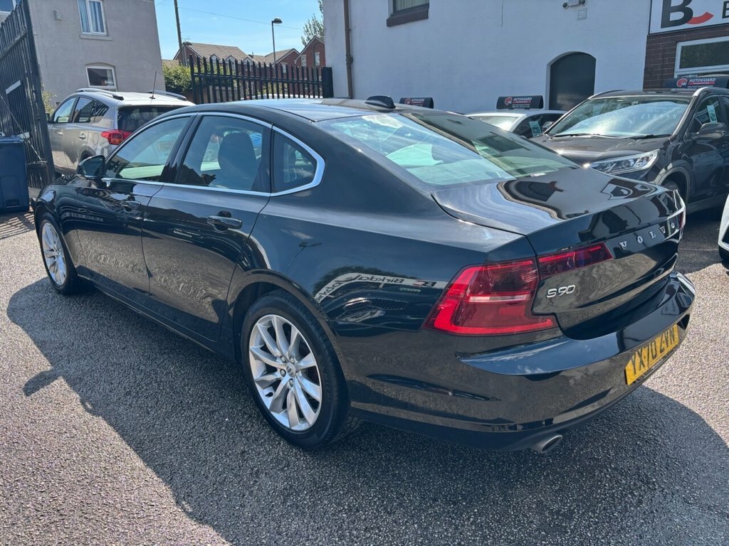 Volvo S90 2L Momentum Plus Black #6